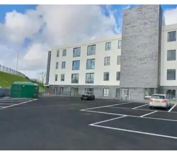 Lovely 2-Bedrooms With Free Parking